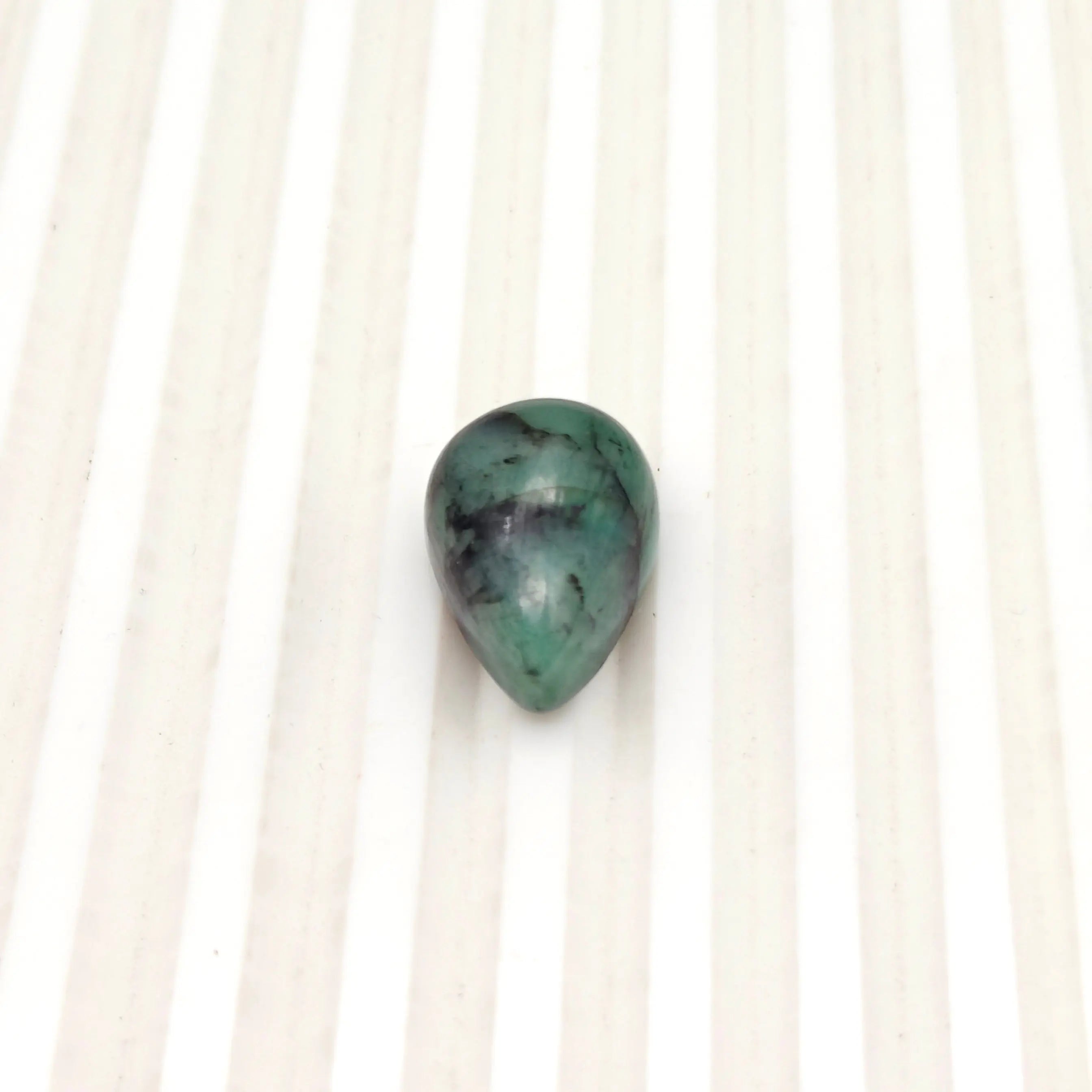 A+ Quality PEAR CABOCHON NATURAL EMERALD, GREEN COLORED, INDIAN GEMSTONE, WEIGHT 18.5 CTS